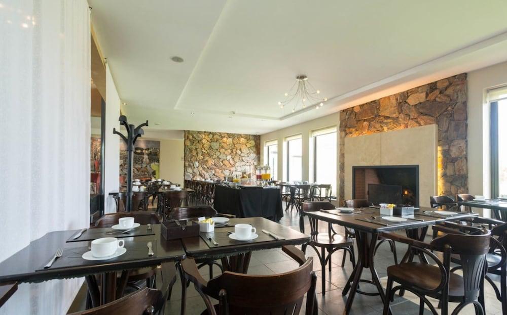 Regency Park Hotel